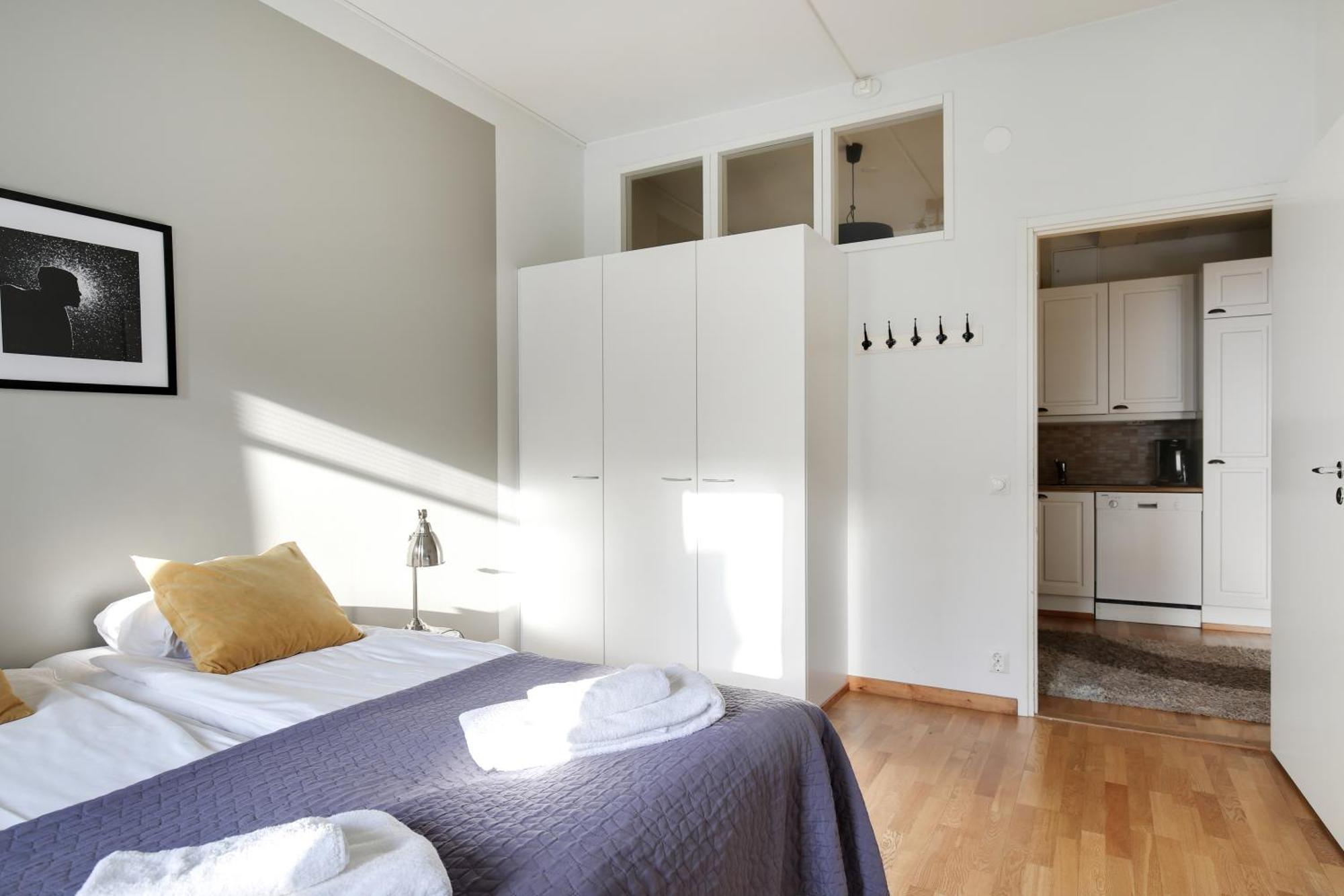 Kotimaailma Apartments Kamppi - 2Br For 4 Persons Хельсинки Экстерьер фото